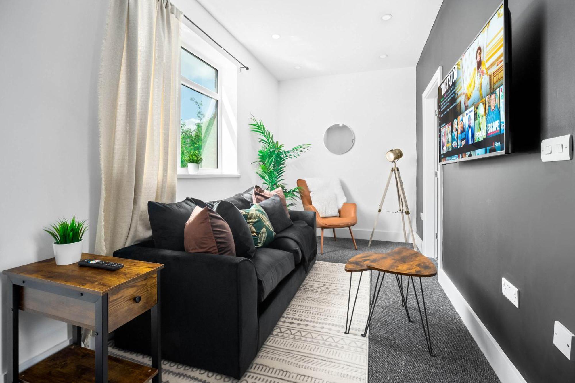 Luxe Apartment - Rowley Regis - Parking - Top Rated - Netflix - Wifi - 49Bg Cradley Heath Exterior photo